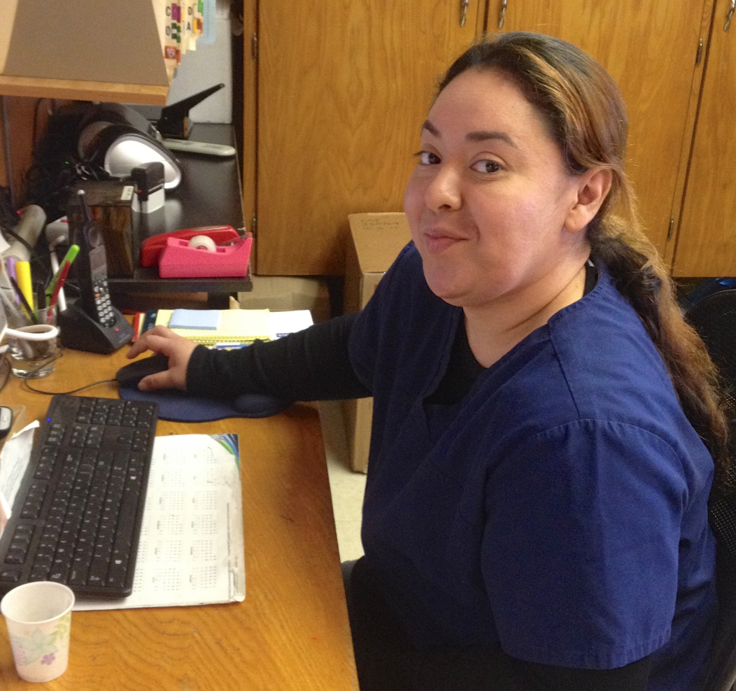 Carmen, Receptionist